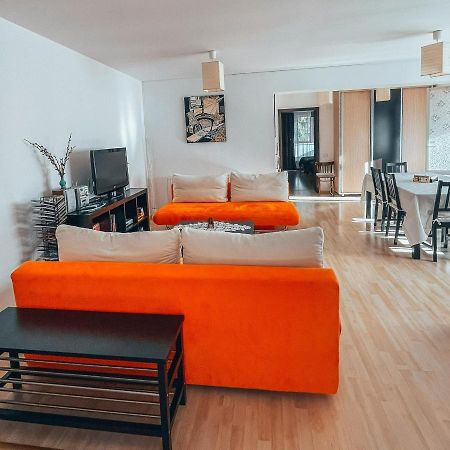 Apartamento Sebiana Buşteni Exterior foto
