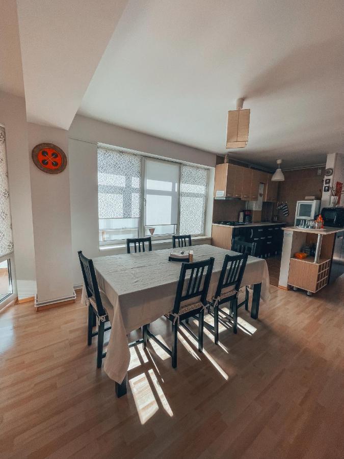 Apartamento Sebiana Buşteni Exterior foto
